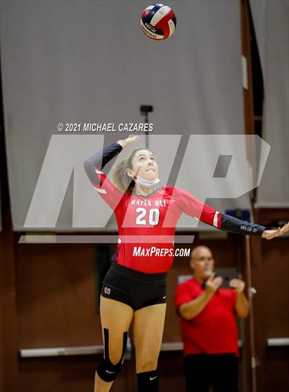 Thumbnail 2 in Mater Dei @ Cathedral Catholic (CIF Regional Semifinal) photogallery.
