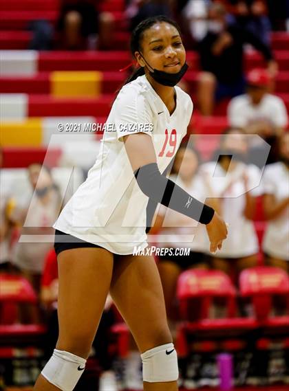 Thumbnail 1 in Mater Dei @ Cathedral Catholic (CIF Regional Semifinal) photogallery.