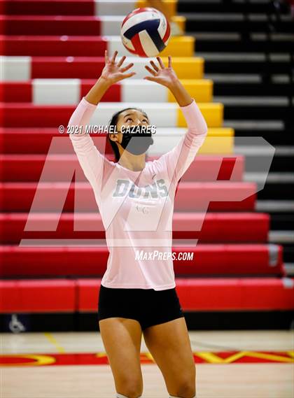 Thumbnail 3 in Mater Dei @ Cathedral Catholic (CIF Regional Semifinal) photogallery.