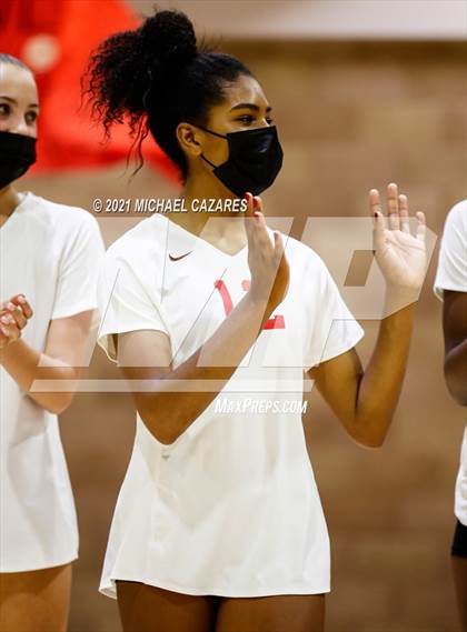 Thumbnail 3 in Mater Dei @ Cathedral Catholic (CIF Regional Semifinal) photogallery.