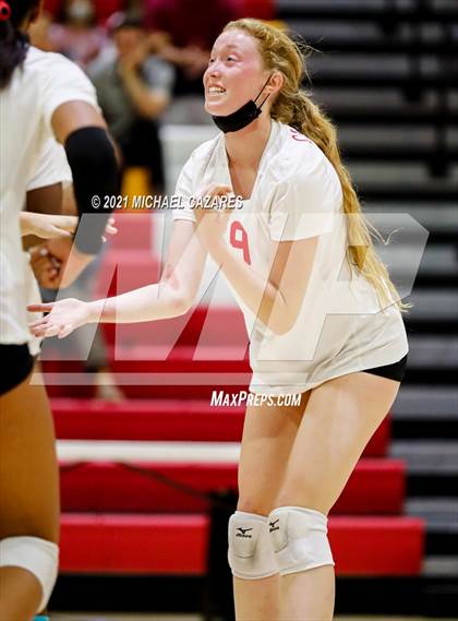 Thumbnail 2 in Mater Dei @ Cathedral Catholic (CIF Regional Semifinal) photogallery.
