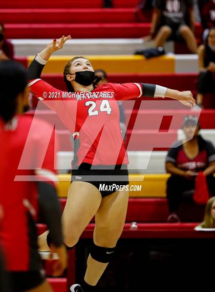 Thumbnail 3 in Mater Dei @ Cathedral Catholic (CIF Regional Semifinal) photogallery.
