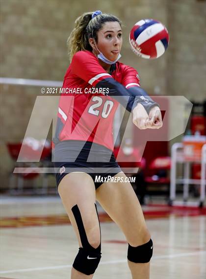 Thumbnail 2 in Mater Dei @ Cathedral Catholic (CIF Regional Semifinal) photogallery.