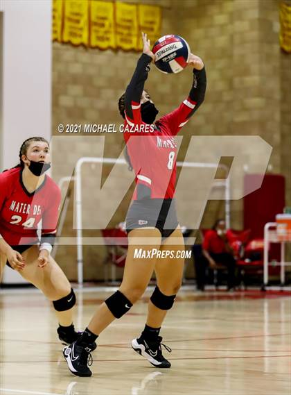 Thumbnail 3 in Mater Dei @ Cathedral Catholic (CIF Regional Semifinal) photogallery.