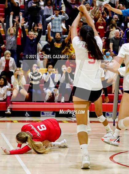 Thumbnail 3 in Mater Dei @ Cathedral Catholic (CIF Regional Semifinal) photogallery.