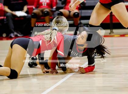 Thumbnail 2 in Mater Dei @ Cathedral Catholic (CIF Regional Semifinal) photogallery.