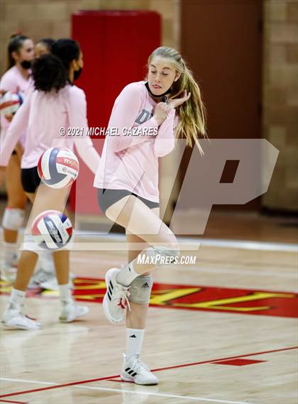 Thumbnail 2 in Mater Dei @ Cathedral Catholic (CIF Regional Semifinal) photogallery.