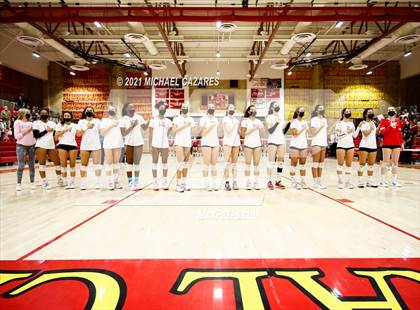 Thumbnail 2 in Mater Dei @ Cathedral Catholic (CIF Regional Semifinal) photogallery.