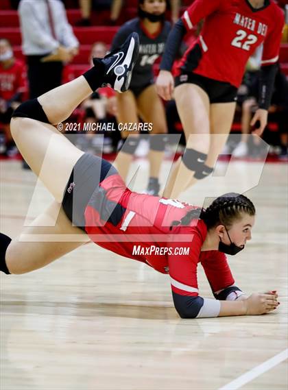 Thumbnail 2 in Mater Dei @ Cathedral Catholic (CIF Regional Semifinal) photogallery.