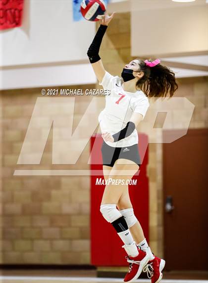 Thumbnail 2 in Mater Dei @ Cathedral Catholic (CIF Regional Semifinal) photogallery.