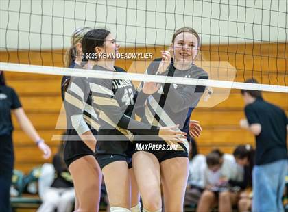 Thumbnail 3 in Calabasas @ Moorpark photogallery.