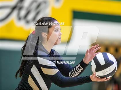 Thumbnail 3 in Calabasas @ Moorpark photogallery.
