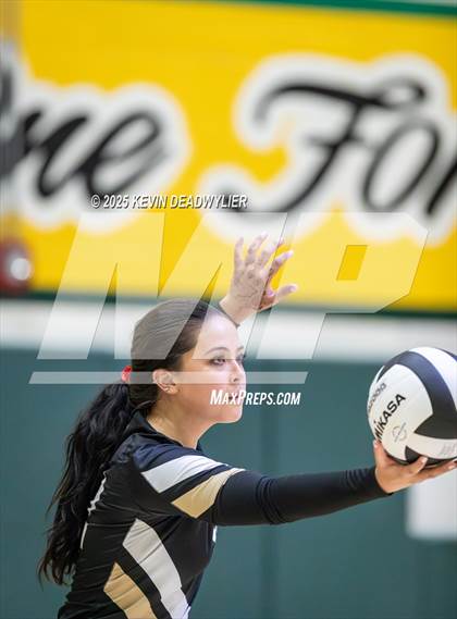 Thumbnail 1 in Calabasas @ Moorpark photogallery.