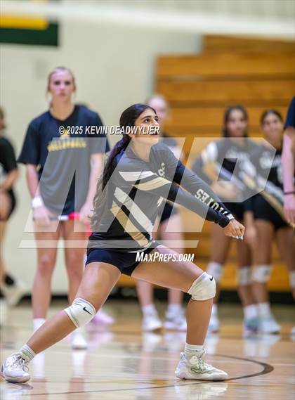 Thumbnail 3 in Calabasas @ Moorpark photogallery.