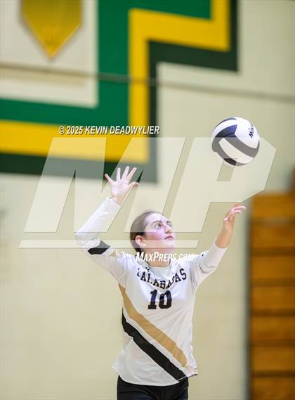 Thumbnail 2 in Calabasas @ Moorpark photogallery.