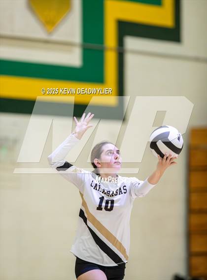 Thumbnail 1 in Calabasas @ Moorpark photogallery.