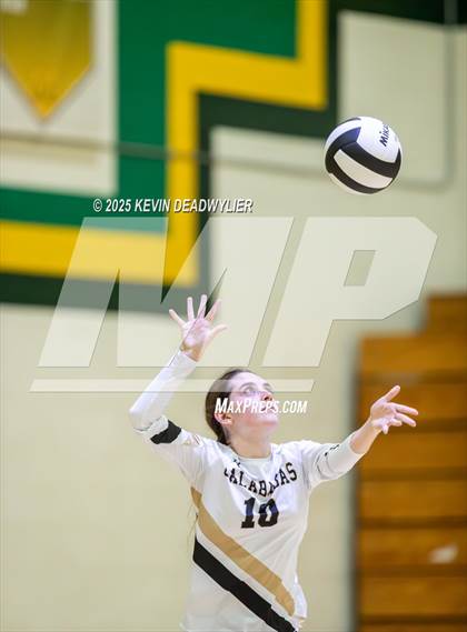 Thumbnail 3 in Calabasas @ Moorpark photogallery.