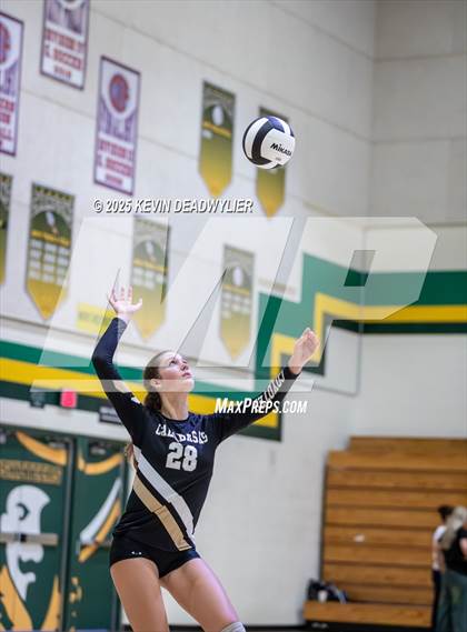 Thumbnail 1 in Calabasas @ Moorpark photogallery.