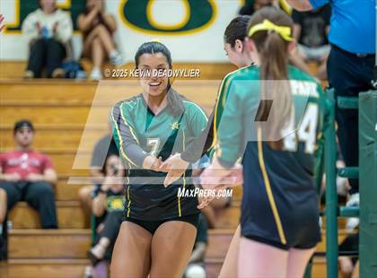 Thumbnail 3 in Calabasas @ Moorpark photogallery.