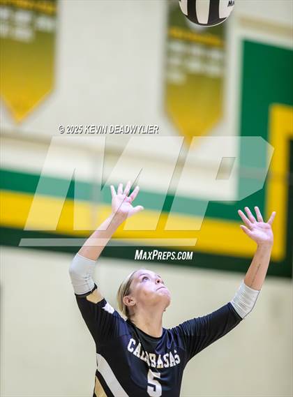 Thumbnail 2 in Calabasas @ Moorpark photogallery.