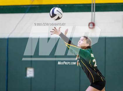 Thumbnail 3 in Calabasas @ Moorpark photogallery.