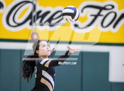 Thumbnail 3 in Calabasas @ Moorpark photogallery.