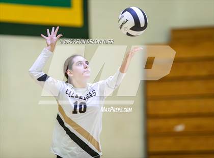 Thumbnail 3 in Calabasas @ Moorpark photogallery.