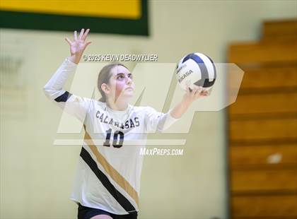 Thumbnail 2 in Calabasas @ Moorpark photogallery.