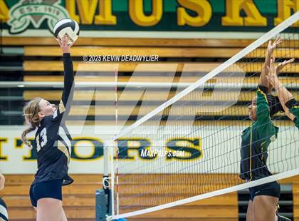 Thumbnail 1 in Calabasas @ Moorpark photogallery.