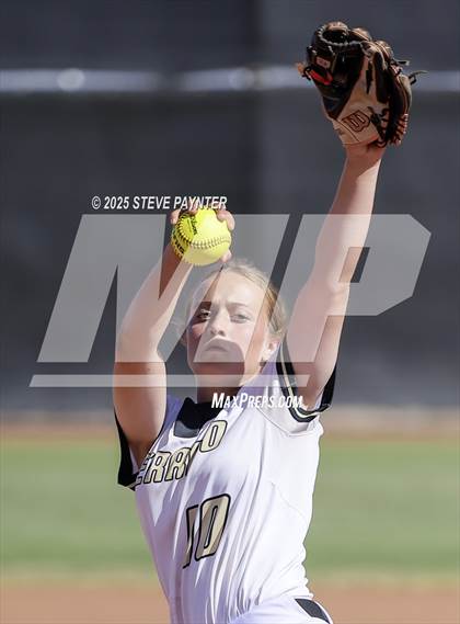 Thumbnail 2 in Verrado vs Willow Canyon AIA 5A Championship (L Round 3A) photogallery.
