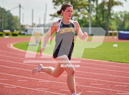 Thumbnail 2 in Northland Christian Relays (200M) photogallery.