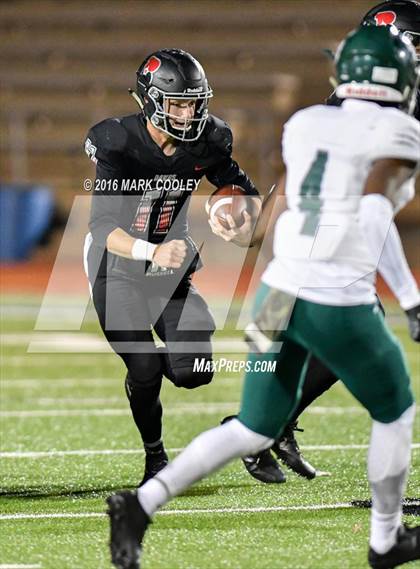 Thumbnail 3 in Bowie vs. Spring (UIL 6A Area Playoff) photogallery.