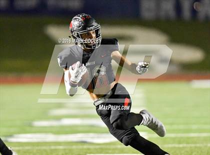 Thumbnail 2 in Bowie vs. Spring (UIL 6A Area Playoff) photogallery.