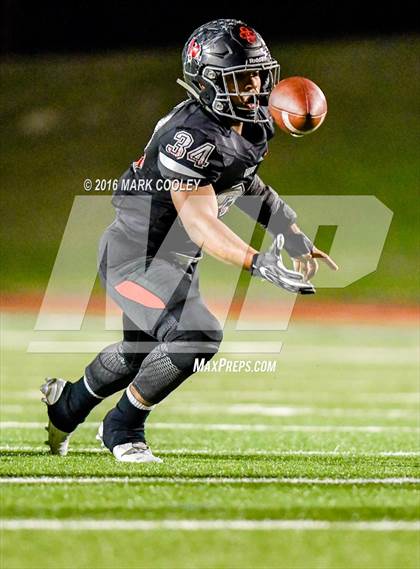 Thumbnail 3 in Bowie vs. Spring (UIL 6A Area Playoff) photogallery.