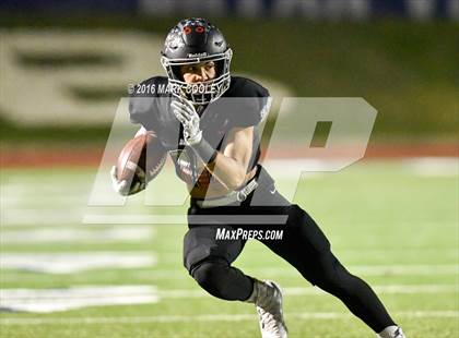 Thumbnail 3 in Bowie vs. Spring (UIL 6A Area Playoff) photogallery.