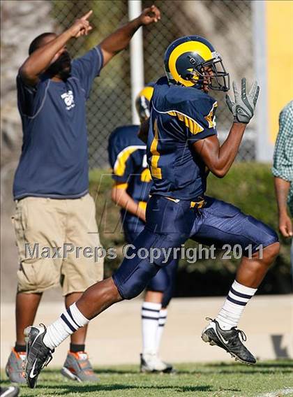 Thumbnail 2 in Fountain Valley @ Millikan photogallery.