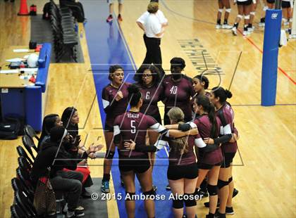 Thumbnail 2 in Reagan vs Lamar (34th Annual Houston ISD Varsity Volleyball Tournament) photogallery.
