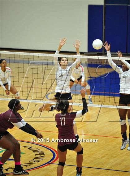 Thumbnail 1 in Reagan vs Lamar (34th Annual Houston ISD Varsity Volleyball Tournament) photogallery.