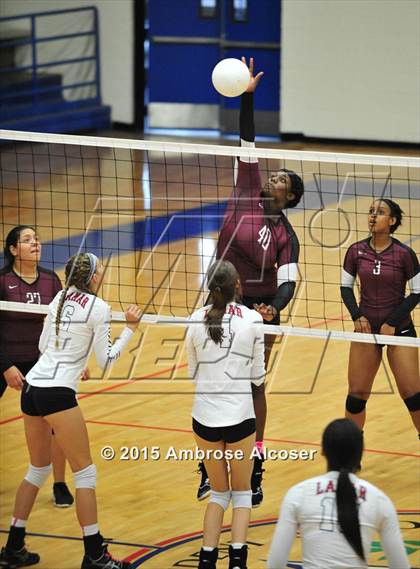 Thumbnail 2 in Reagan vs Lamar (34th Annual Houston ISD Varsity Volleyball Tournament) photogallery.