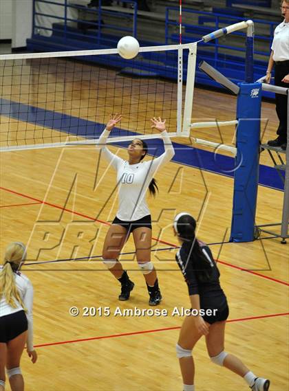 Thumbnail 3 in Reagan vs Lamar (34th Annual Houston ISD Varsity Volleyball Tournament) photogallery.