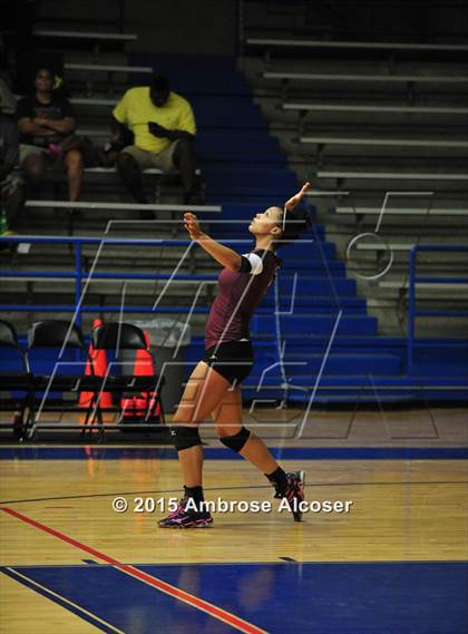Thumbnail 1 in Reagan vs Lamar (34th Annual Houston ISD Varsity Volleyball Tournament) photogallery.