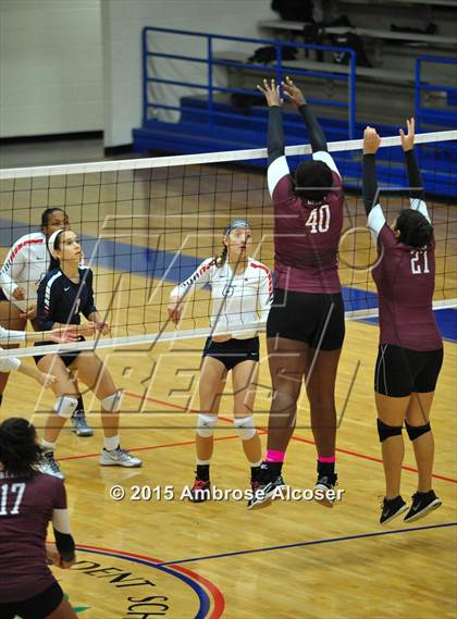 Thumbnail 1 in Reagan vs Lamar (34th Annual Houston ISD Varsity Volleyball Tournament) photogallery.