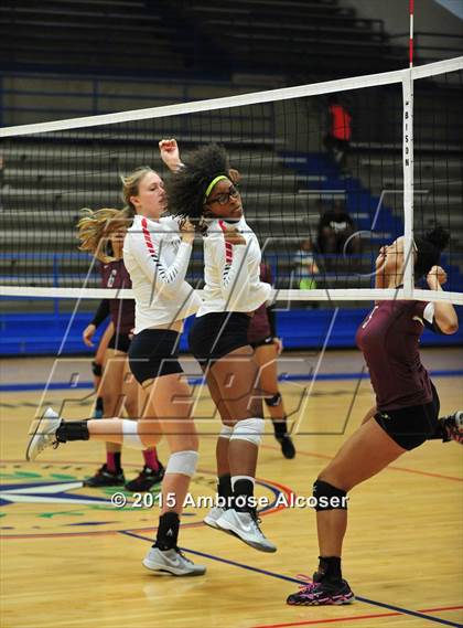 Thumbnail 1 in Reagan vs Lamar (34th Annual Houston ISD Varsity Volleyball Tournament) photogallery.