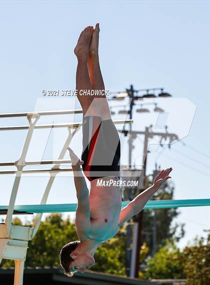 Thumbnail 3 in AIA Division II Diving Semifinals  photogallery.