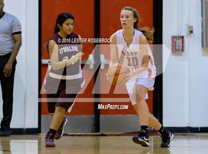Thumbnail 2 in FR: Uvalde @ Fredericksburg photogallery.