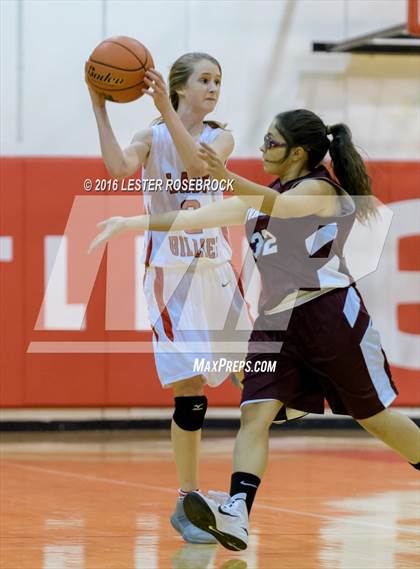 Thumbnail 2 in FR: Uvalde @ Fredericksburg photogallery.