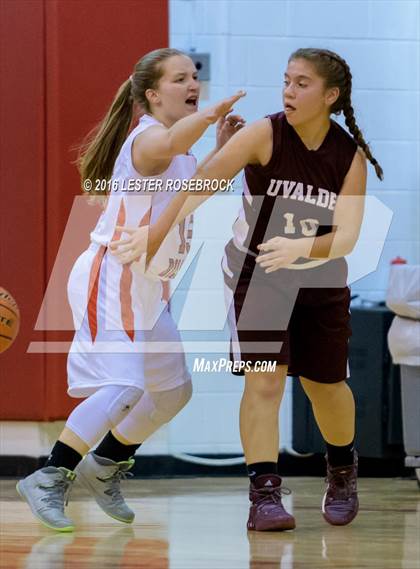 Thumbnail 2 in FR: Uvalde @ Fredericksburg photogallery.