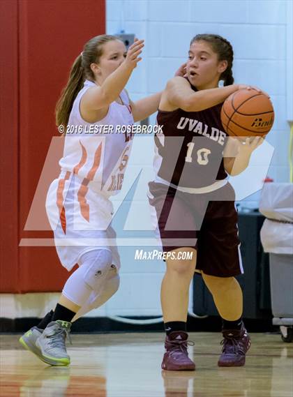 Thumbnail 3 in FR: Uvalde @ Fredericksburg photogallery.