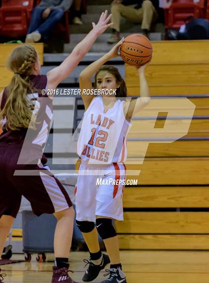 Thumbnail 3 in FR: Uvalde @ Fredericksburg photogallery.