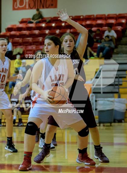 Thumbnail 3 in FR: Uvalde @ Fredericksburg photogallery.